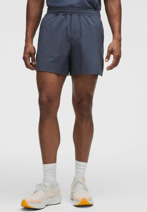 lululemon, PACE BREAKER LINERLESS 13CM - Sports shorts - dusty diamond