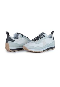 MUNICH UM SKY - Zapatillas de entrenamiento - blanco