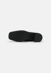 Jeffrey Campbell Botas - black