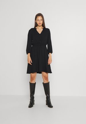 Vila Kleider Online Entdecke Dein Neues Kleid Zalando 
