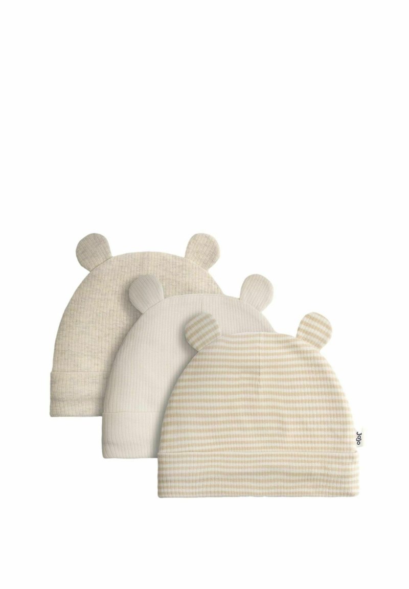 Tri mäkké látkové čiapky v krémových a béžových odtieňoch. Každá má zaoblené uši a obsahuje žebrované alebo kárované vzory. Možno prať v práčke.