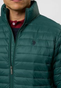 U.S. Polo Assn. MARK  - Téli dzseki - rain forest