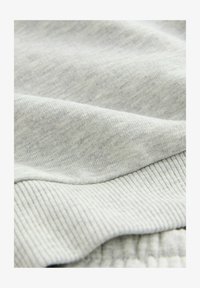 Ausgewählt, grey marl