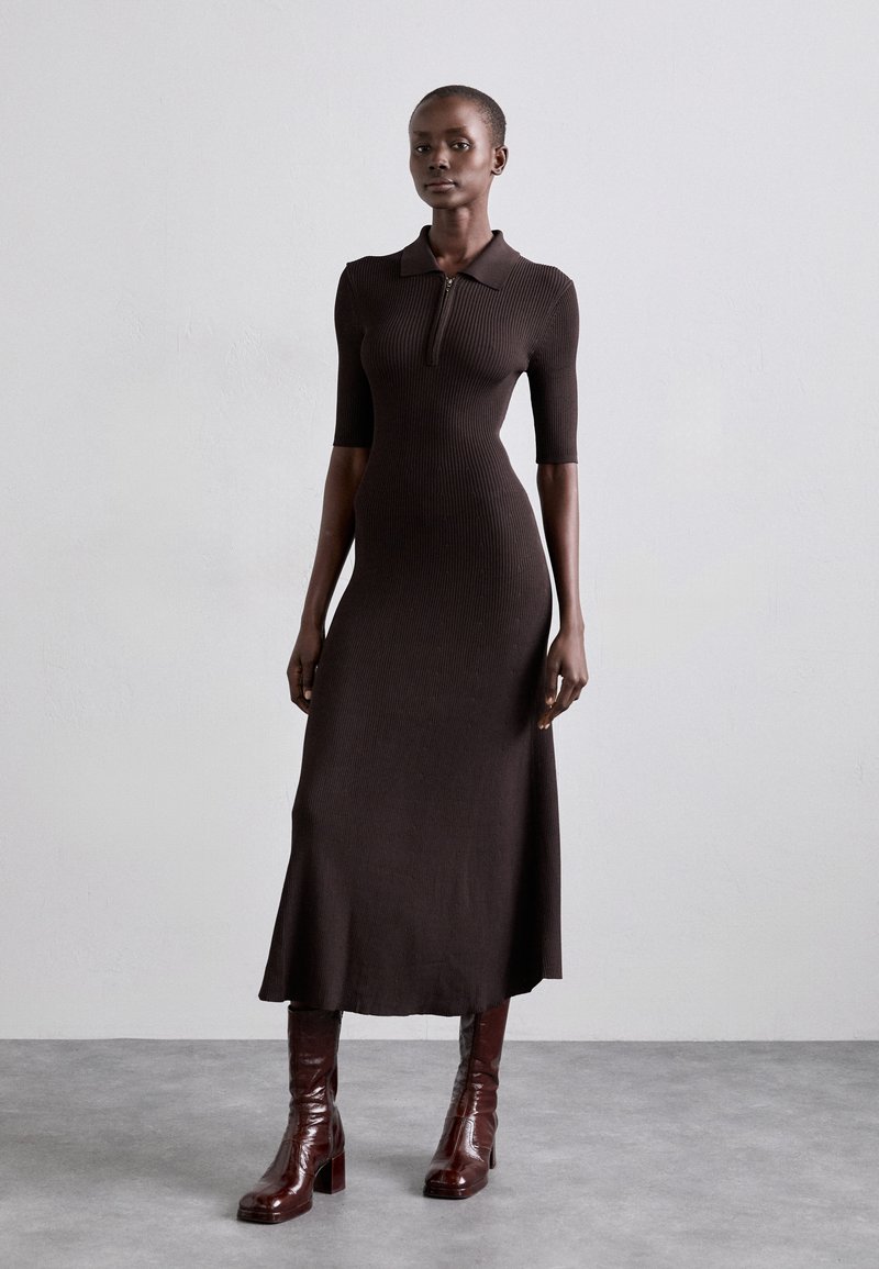 STAUD ROLAND DRESS - Abito in maglia - dark brown
