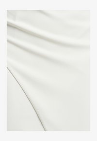 Unselected, white