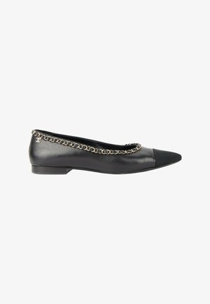 CHANEL, Ballerines - black