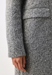 Vero Moda Petite VMAMBERBECCA COAT  - Palton scurt - mottled grey