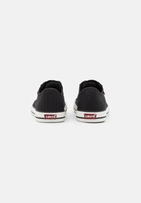 Levi's® HERNANDEZ czarny