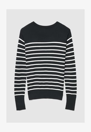 Schwarzer Pullover mit weißen horizontalen Streifen. Gestrickte Textur, runder Ausschnitt und lange Ärmel. Keine sichtbaren Beschläge oder Akzente.