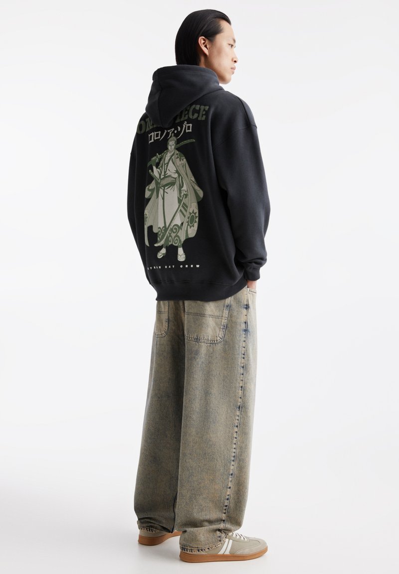 PULL&BEAR ONE PIECE ZORO Hoodie grey Zalando