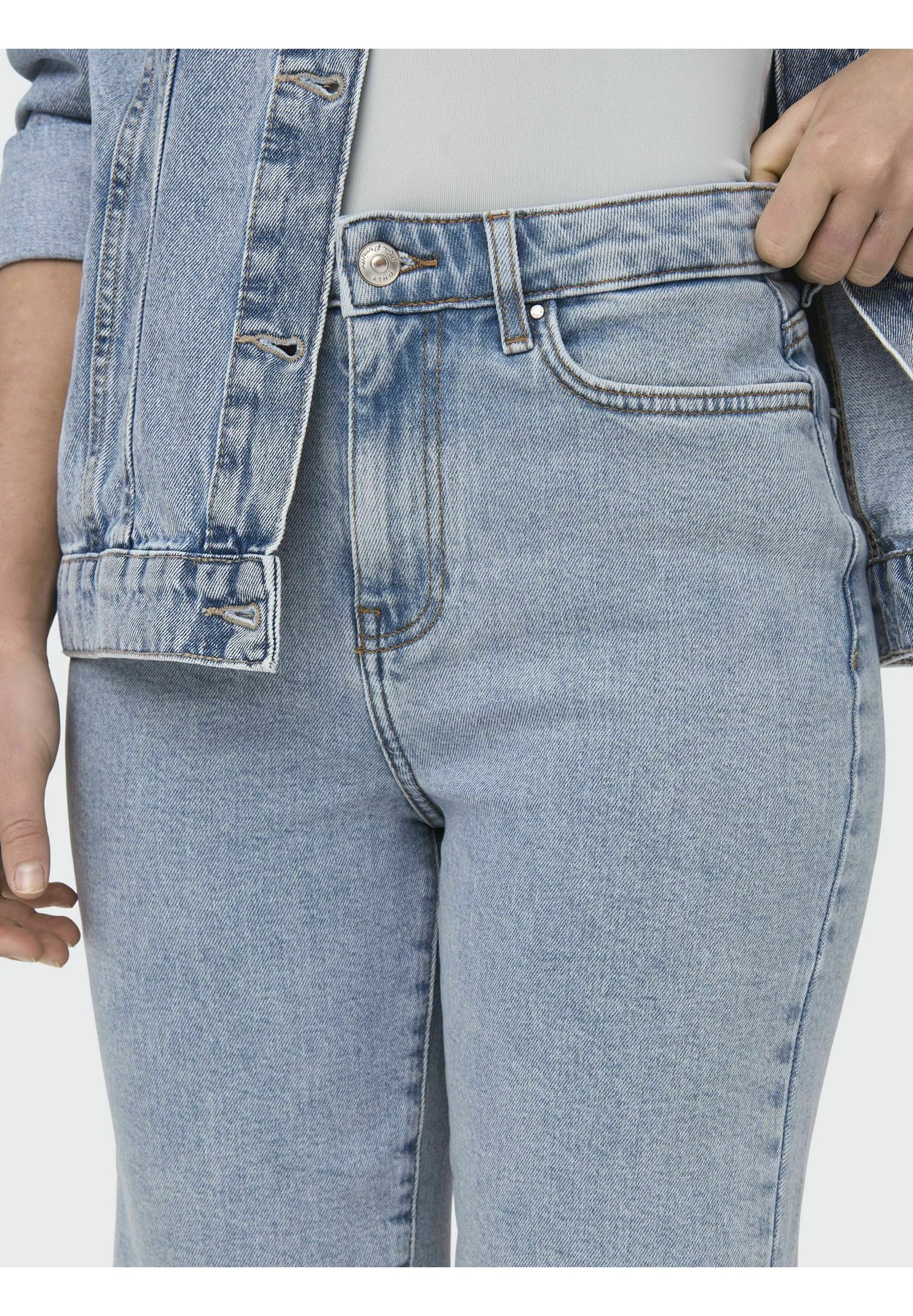 Denim ONLEMILY High waist Straight Fit