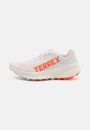 adidas Terrex AGRAVIC SPEED TRAIL - Løbesko trail - footwear white/impact orange/dash grey