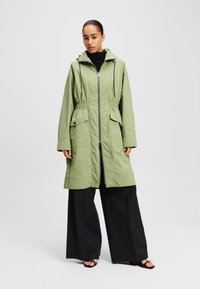 KARL LAGERFELD HOODED - Parka - oil green