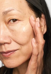 skin79 SKIN79 SUPER PLUS BEBLESH BALM SPF30 PA++ - Solskydd - pink