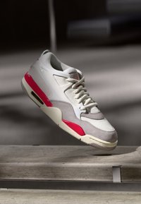 Jordan AIR Sneakers laag sail/fire red/college grey/coconut