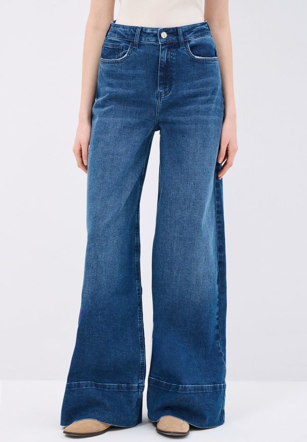 FLARED JEANS - Flared Jeans