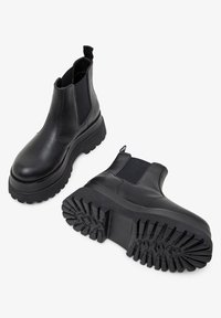 Bianco Ankle Boots Frankenstein