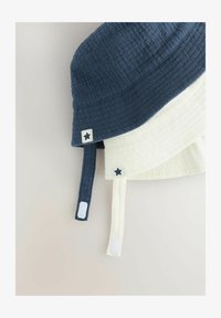 Neselectat, navy white