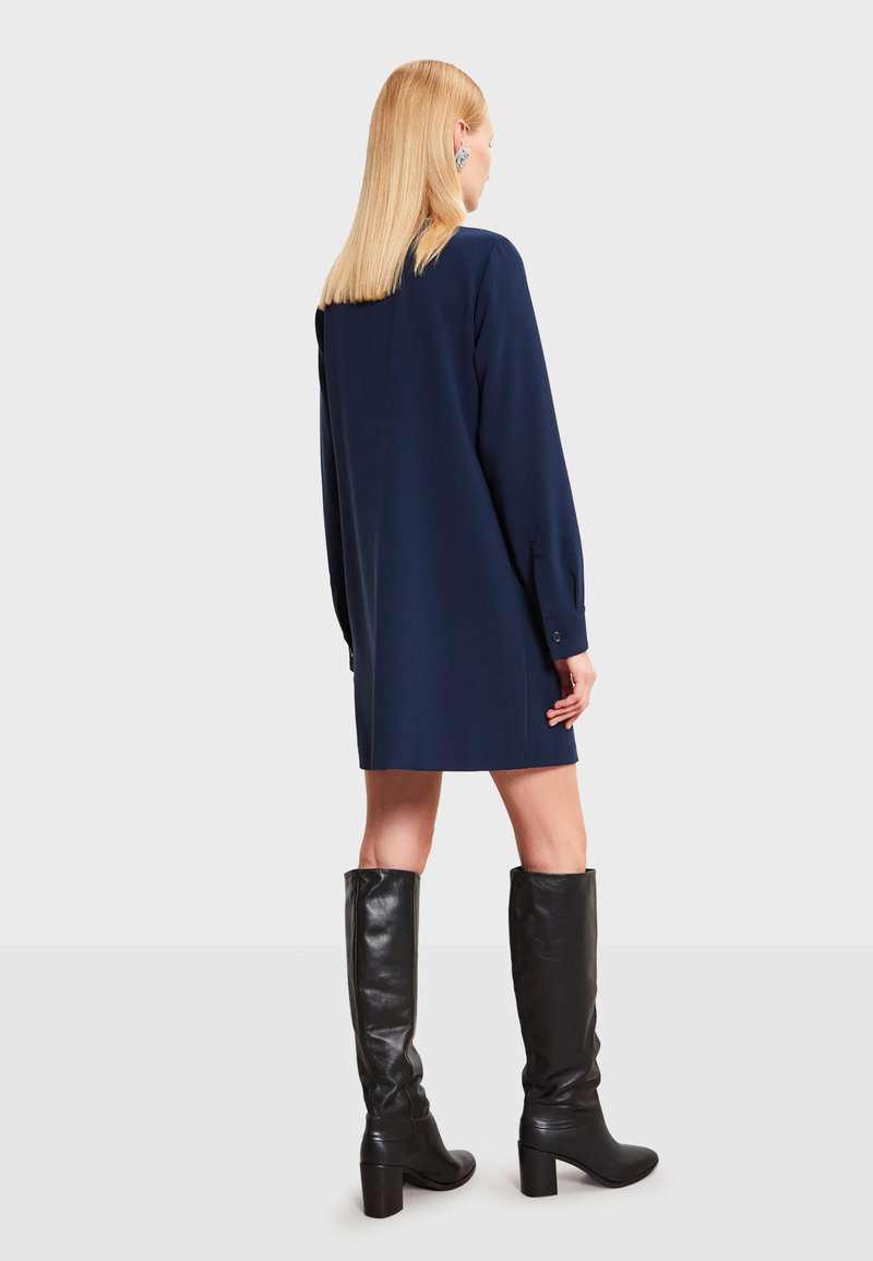 Robe OTTOD AME Bleu - Taille 40 - En Très Bon état - Modèle Essence - Longueur Genou