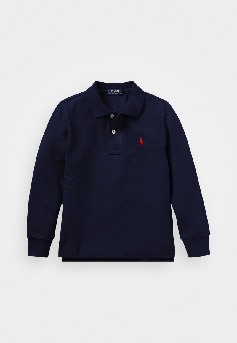 Polo de manga larga en color marino, hecho de algodón texturizado, con una tapeta de tres botones y un pequeño logotipo rojo en el lado izquierdo del pecho.