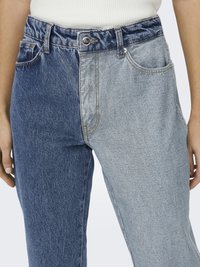 ONLY MOM ONLLINDA - Tiesaus kirpimo džinsai - medium blue denim