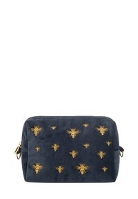 Bolsa rectangular azul marino con cremallera dorada y abejas bordadas en dorado de varios tamaños en el frente.