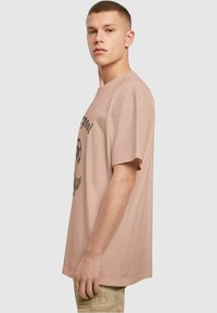 Merchcode LIVERPOOL HEAVY - T-shirt print - amber