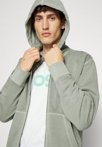 BOSS ZEFADE - Camisola com fecho - medium grey
