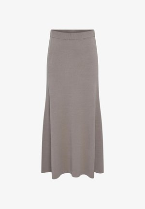 Stickad midiklänning i ljusgrått med en slät textur, utsvängd nederkant och elastiskt midjeband. Enkelt design utan synliga mönster eller detaljering.