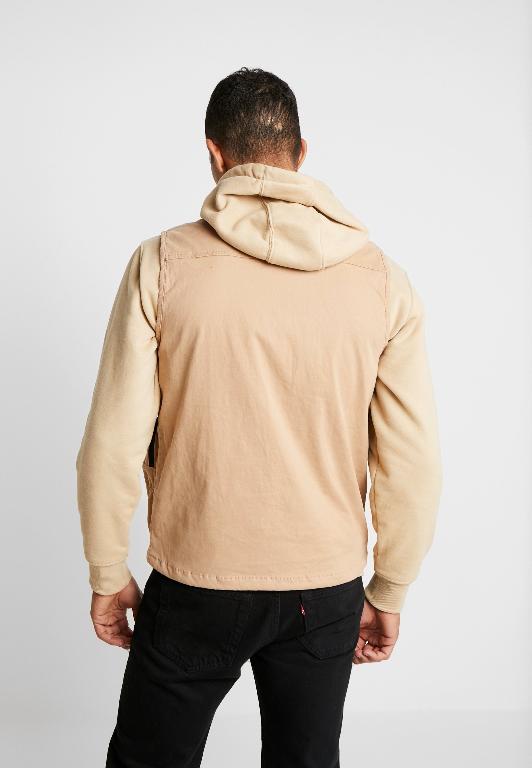 veste cargo sans manche