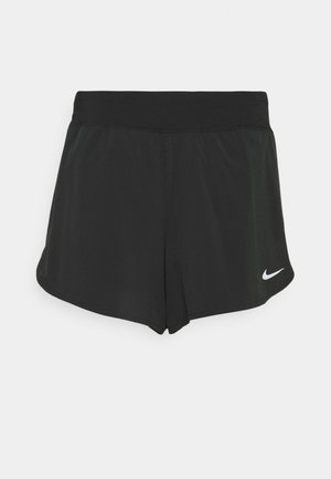 Shorts de sport noirs avec une large ceinture et un petit logo blanc Nike swoosh sur la partie inférieure de la jambe gauche.