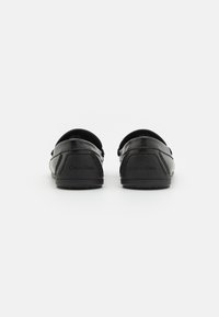 Calvin Klein DRIVER METAL LETTERING  - Scarpe senza lacci - black