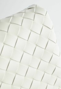Next WEAVE  - Clutches - white