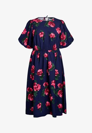 Dunkelblaues Blumenkleid mit pinken Rosen und grünen Blättern. Es verfügt über einen runden Ausschnitt, einen elastischen Bund und kurze Puffärmel.