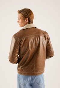 Pier One Jakna od umjetne kože - 703 - dark brown