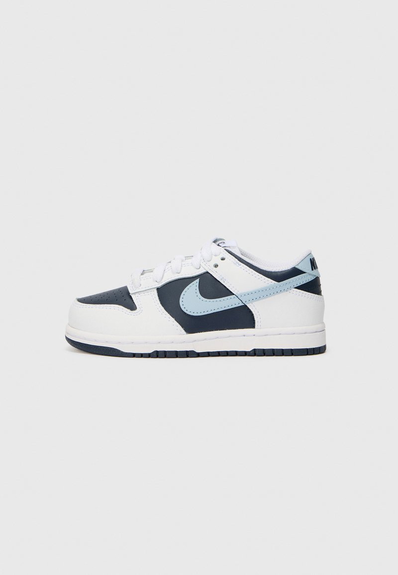 Nike Sportswear - DUNK LOW UNISEX - Vysoké tenisky - white/light armory blue/deep royal blue/obsidian, Zväčšiť