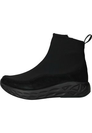 Enkellaarsjes met plateauzool - zwart
