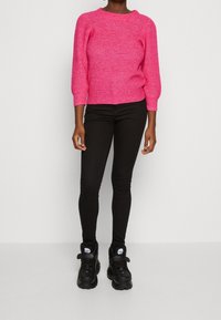 Vero Moda Stickad tröja - pink