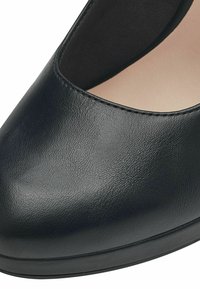 Tamaris Czółenka na platformie