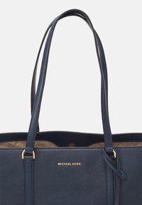 Michael Kors TEMPLE TOTE - Borsa a mano - navy