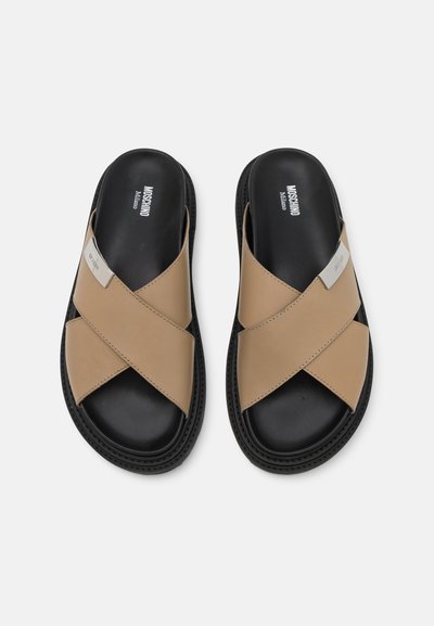 MOSCHINO Natikači - beige