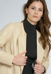 Maze Lederjacke - ivory