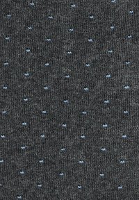 Ciemnoszary materiał o teksturowanej powierzchni, z małymi niebieskimi kropkami równomiernie rozmieszczonymi na całej powierzchni.