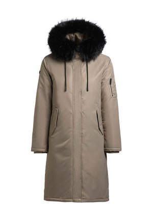 Abrigo acolchado beige con capucha de piel sintética negra, cierre frontal con cremallera, dos bolsillos laterales y un bolsillo en el brazo con diseño acolchado.