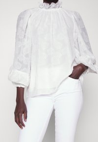 Hofmann Copenhagen Camicetta - white