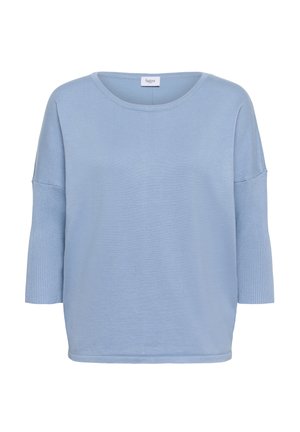 Pulover albastru deschis cu decolteu rotund, mâneci trei sferturi și croială lejeră. Confecționat din material tricotat moale, cu textură netedă.