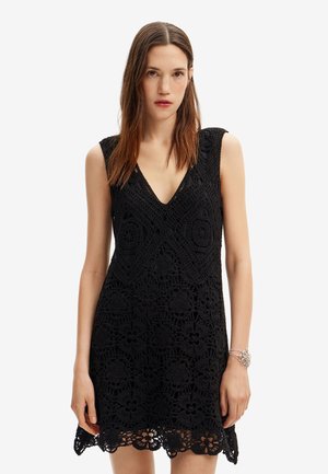 VEST ATENAS - Robe de jour - black