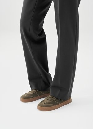 CODY - Tenisky - khaki