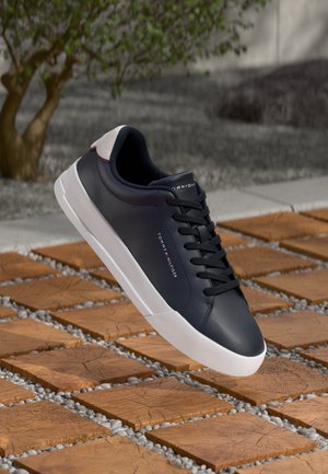 Tommy Hilfiger COURT - Baskets basses - navy blue