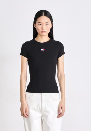 BADGE TEE - Paprasti marškinėliai - black
